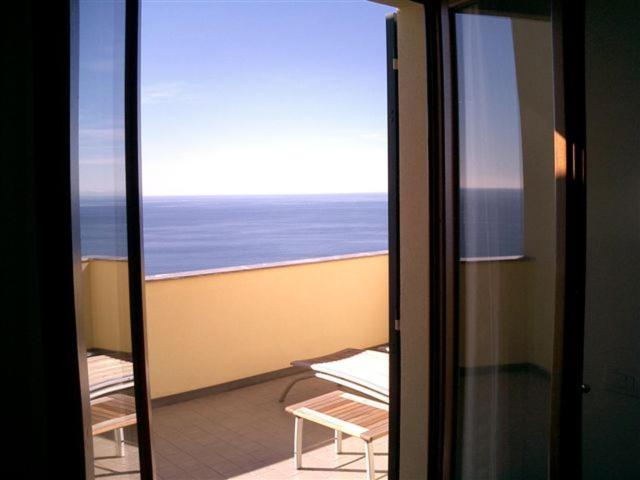 Albergo Luna Di Marzo Volastra Exterior foto